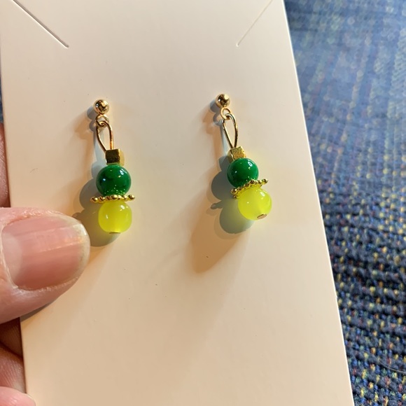 Oregon Ducks 🦆 Themed Handcrafted Earrings - Picture 7 of 8